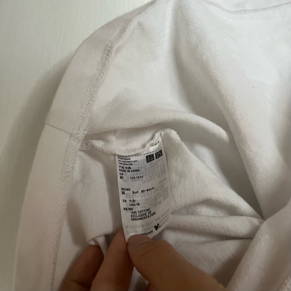Uniqlo crop tee size M - Picture 7 of 7